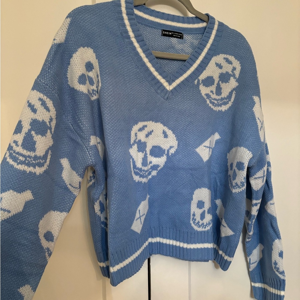 Blue v neck sweater